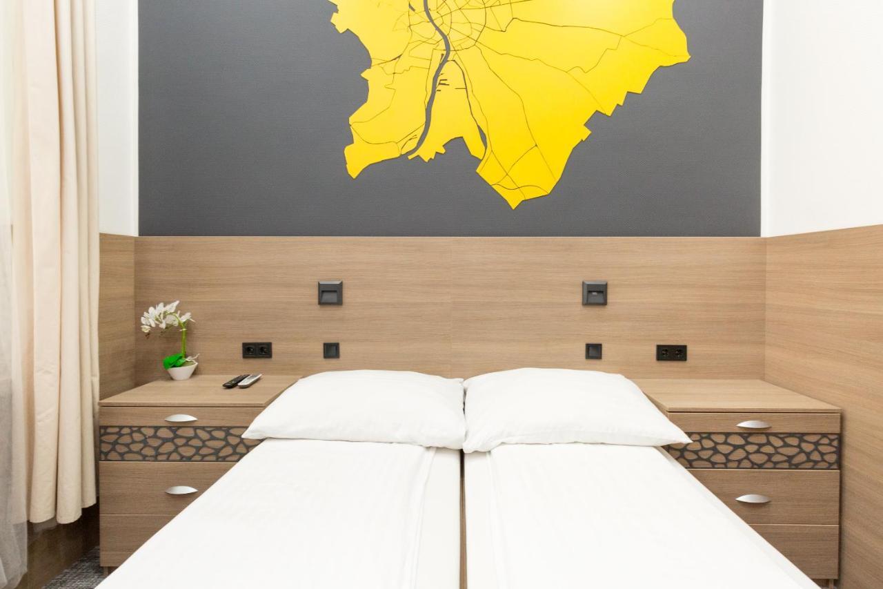 E14 Design Hostel Budapest Eksteriør bilde